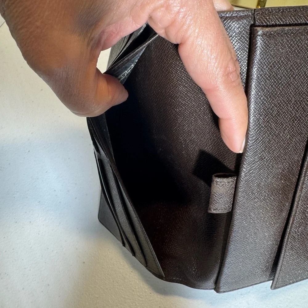 Louis Vuitton Damier Ebene Wallet - Picture 6 of 11